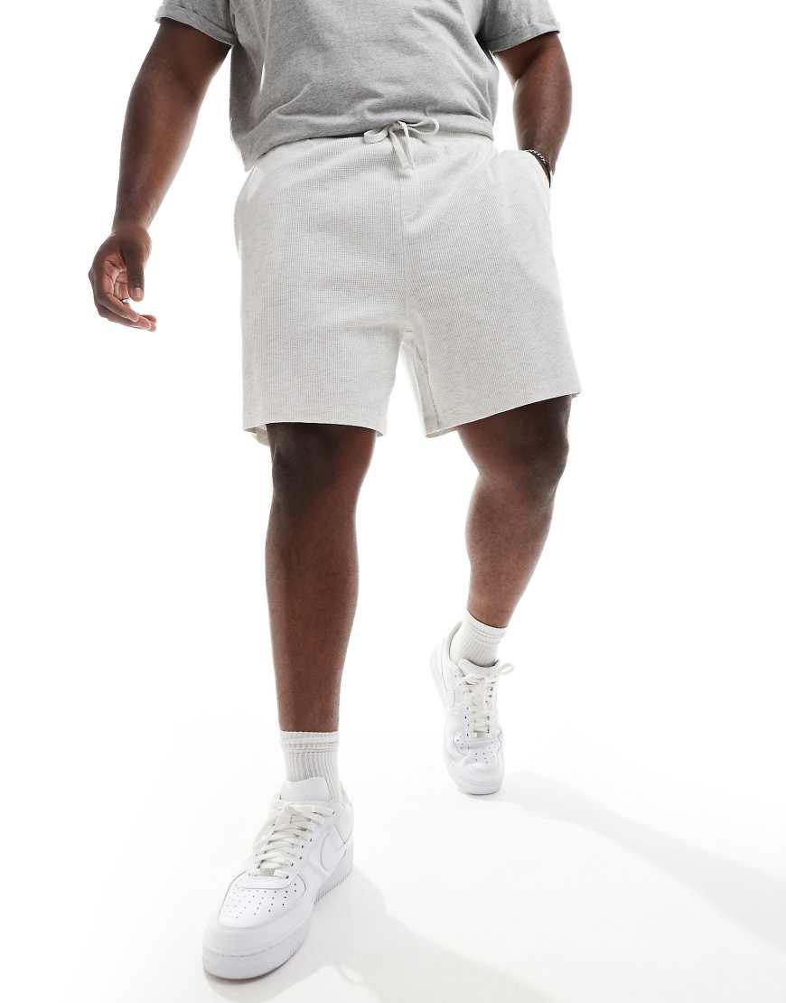 ASOS DESIGN - Schmal geschnittene Shorts in meliertem Grau mit Waffelstruktur-Weiß ASOS DESIGN - Schmal geschnittene Shorts in meliertem Grau mit Waffelstruktur-Weiß von ASOS DESIGN