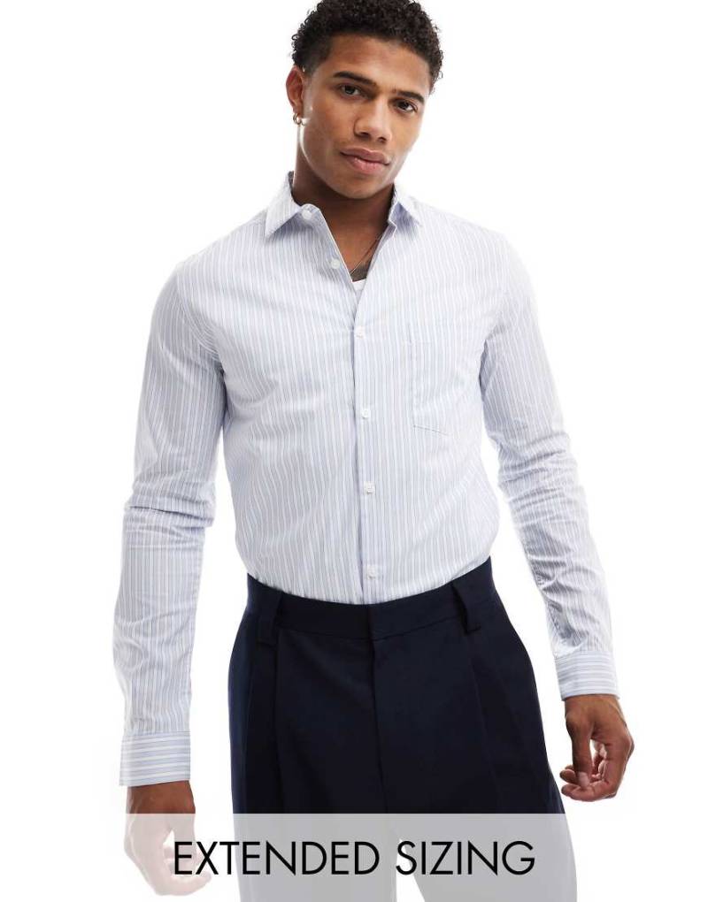 ASOS DESIGN - Schmal geschnittenes Business-Hemd in Blau und Weiß mit Streifen von ASOS DESIGN
