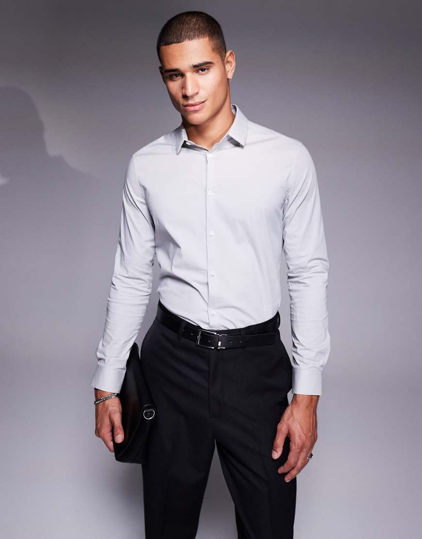 ASOS DESIGN - Schmal geschnittenes Business-Hemd mit Stretch in Grau von ASOS DESIGN