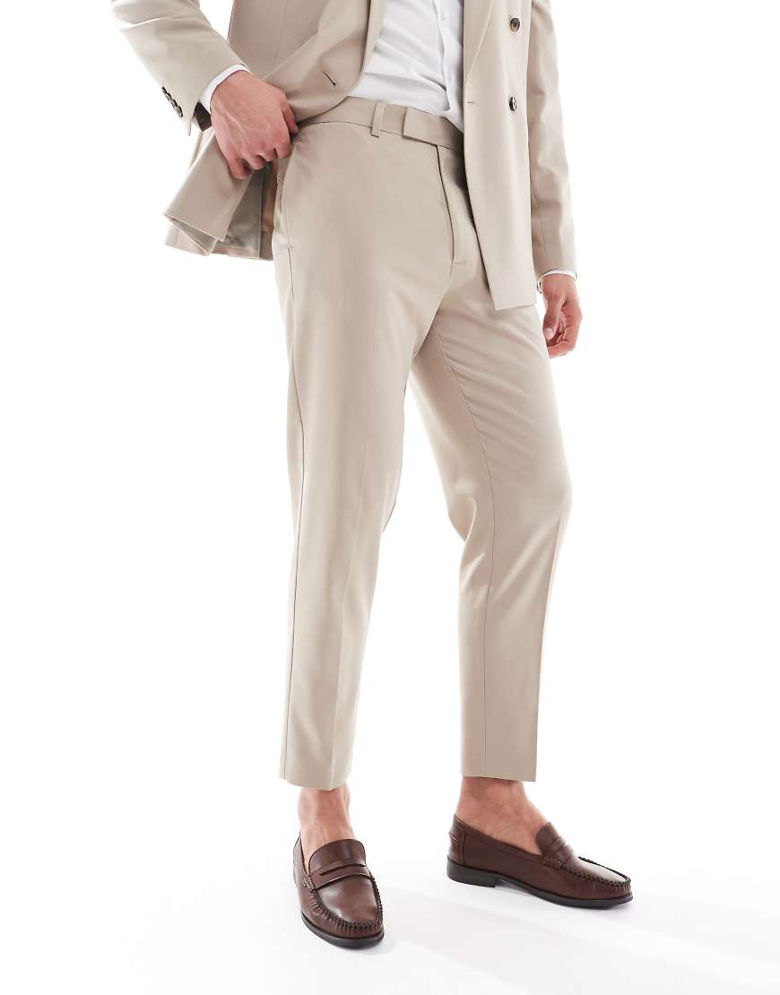 ASOS DESIGN - Schmal zulaufende Anzughose in Beige-Neutral von ASOS DESIGN