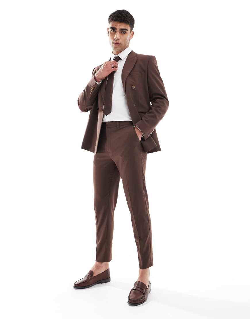 ASOS DESIGN - Schmal zulaufende Anzughose in Braun von ASOS DESIGN