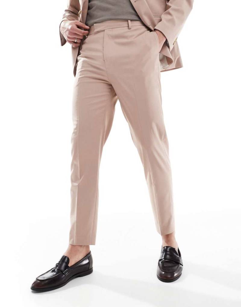 ASOS DESIGN - Schmal zulaufende Anzughose in Staubrosa von ASOS DESIGN