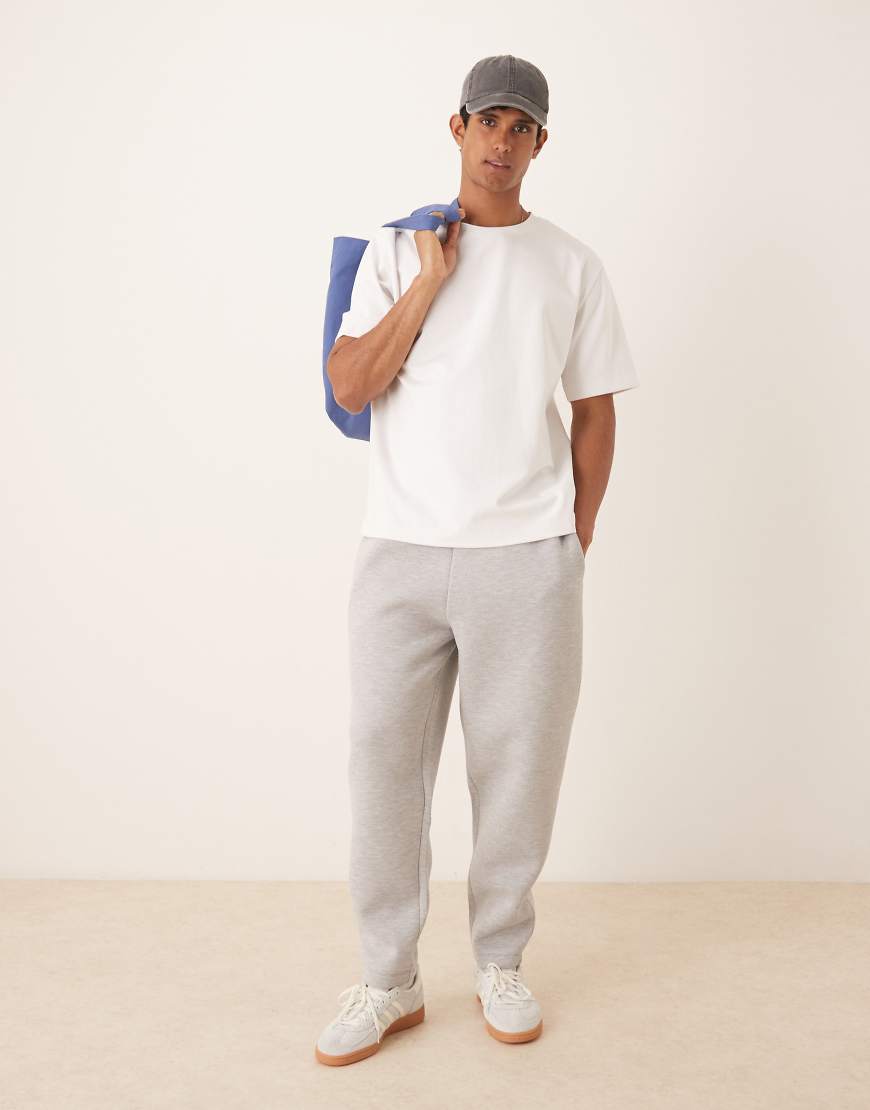 ASOS DESIGN - Schmal zulaufende Jogginghose aus Neopren in Grau meliert ASOS DESIGN - Schmal zulaufende Jogginghose aus Neopren in Grau meliert von ASOS DESIGN