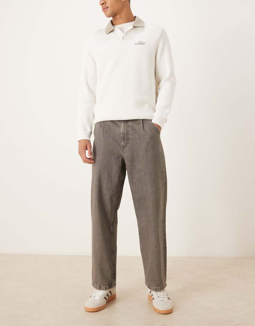 ASOS DESIGN - Schmal zulaufende Relaxed-Fit-Jeans in grauer Waschung von ASOS DESIGN