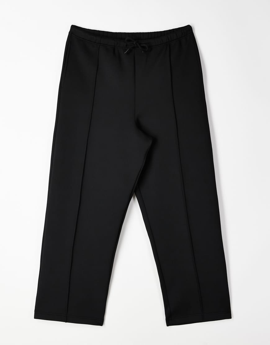 ASOS DESIGN - Schmal zulaufende Relaxed-Fit-Jogginghose in Schwarz mit Biesen, Kombiteil von ASOS DESIGN