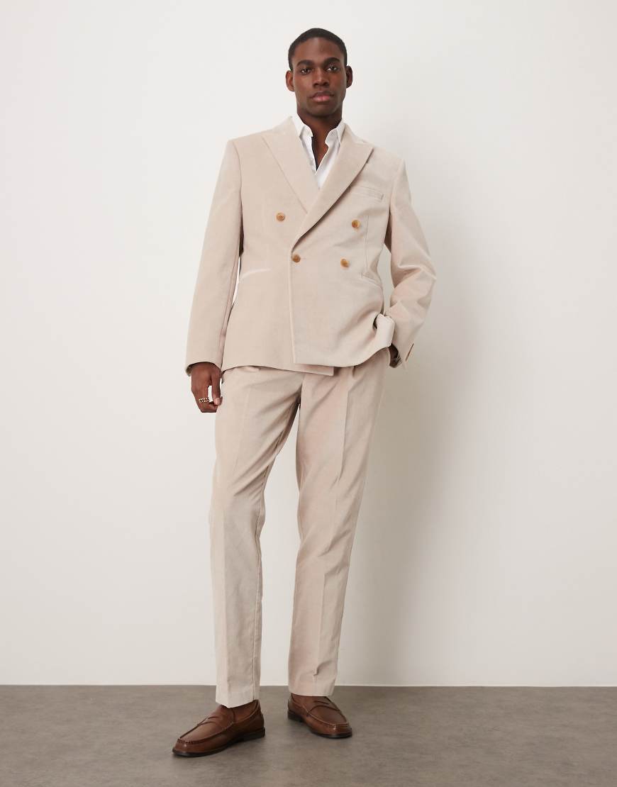 ASOS DESIGN - Schmale Anzughose aus leichtem Baumwollsamt in Steinbeige mit Bundfalten-Neutral ASOS DESIGN - Schmale Anzughose aus leichtem Baumwollsamt in Steinbeige mit Bundfalten-Neutral von ASOS DESIGN