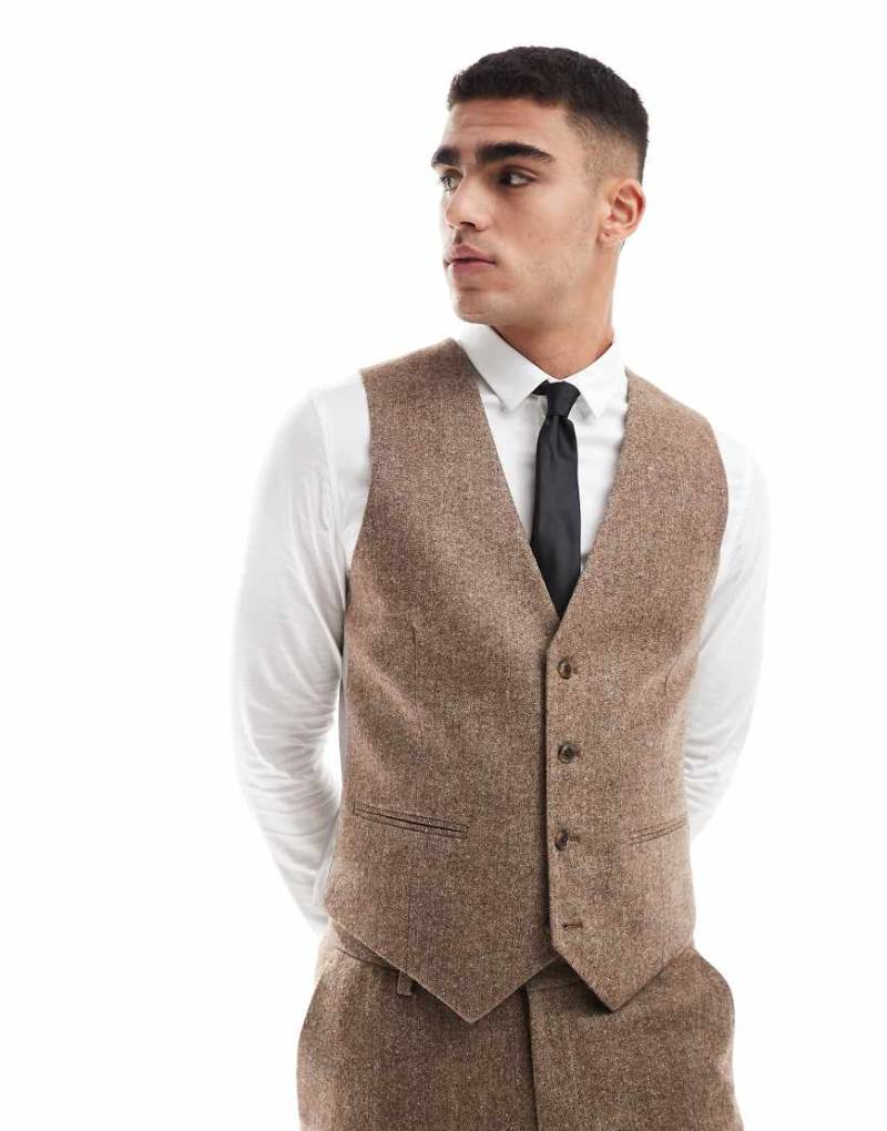 ASOS DESIGN - Schmale Anzugweste aus Wollmix in Braun von ASOS DESIGN