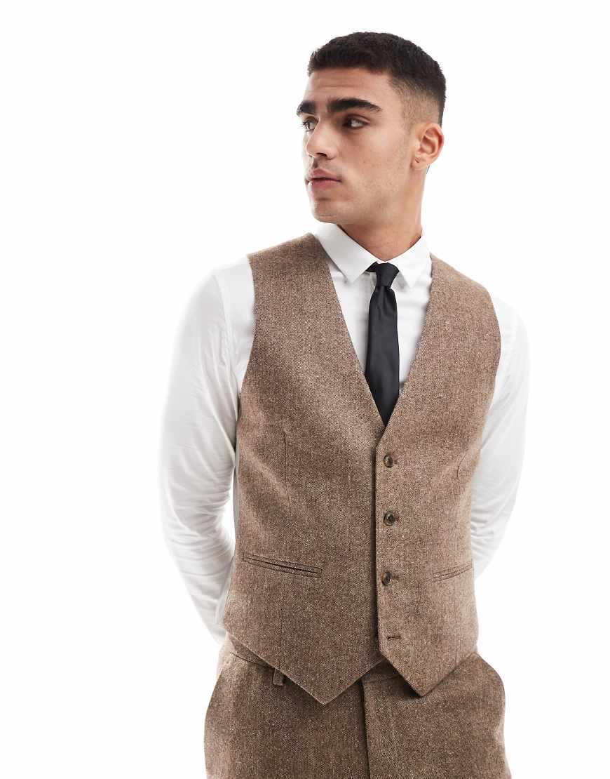 ASOS DESIGN - Schmale Anzugweste aus Wollmix in Braun von ASOS DESIGN