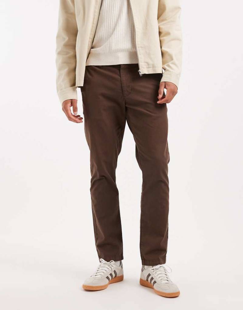 ASOS DESIGN - Schmale Hose aus Ripstop in Braun-Brown von ASOS DESIGN