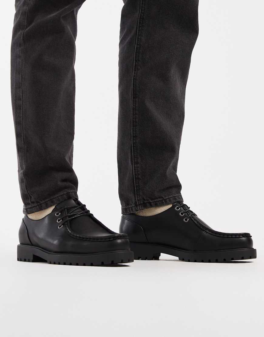 ASOS DESIGN - Schnürschuhe in Schwarz mit eingesetztem Vorderblatt von ASOS DESIGN