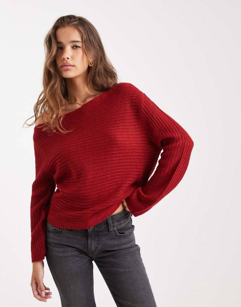 ASOS DESIGN - Schulterfreier, lockerer Strickpullover in Rot von ASOS DESIGN