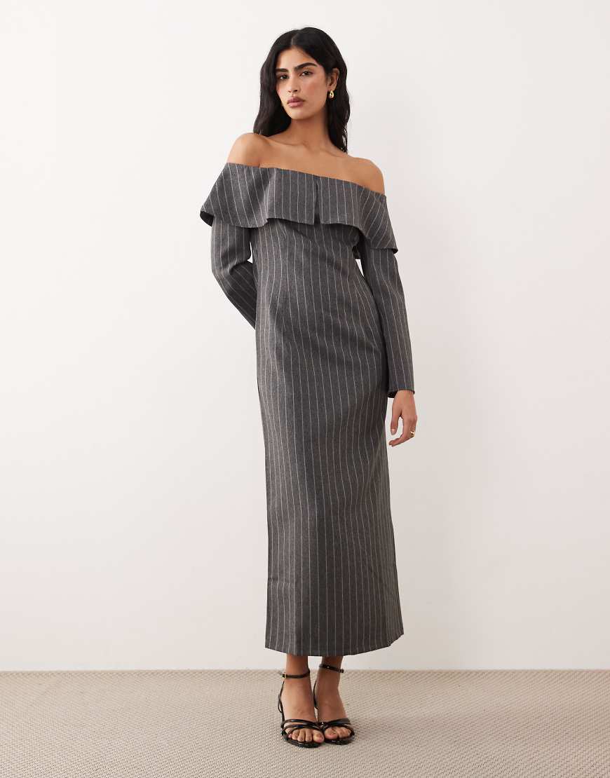 ASOS DESIGN - Schulterfreies Midi-Bleistiftkleid in Grau mit Nadelstreifen von ASOS DESIGN