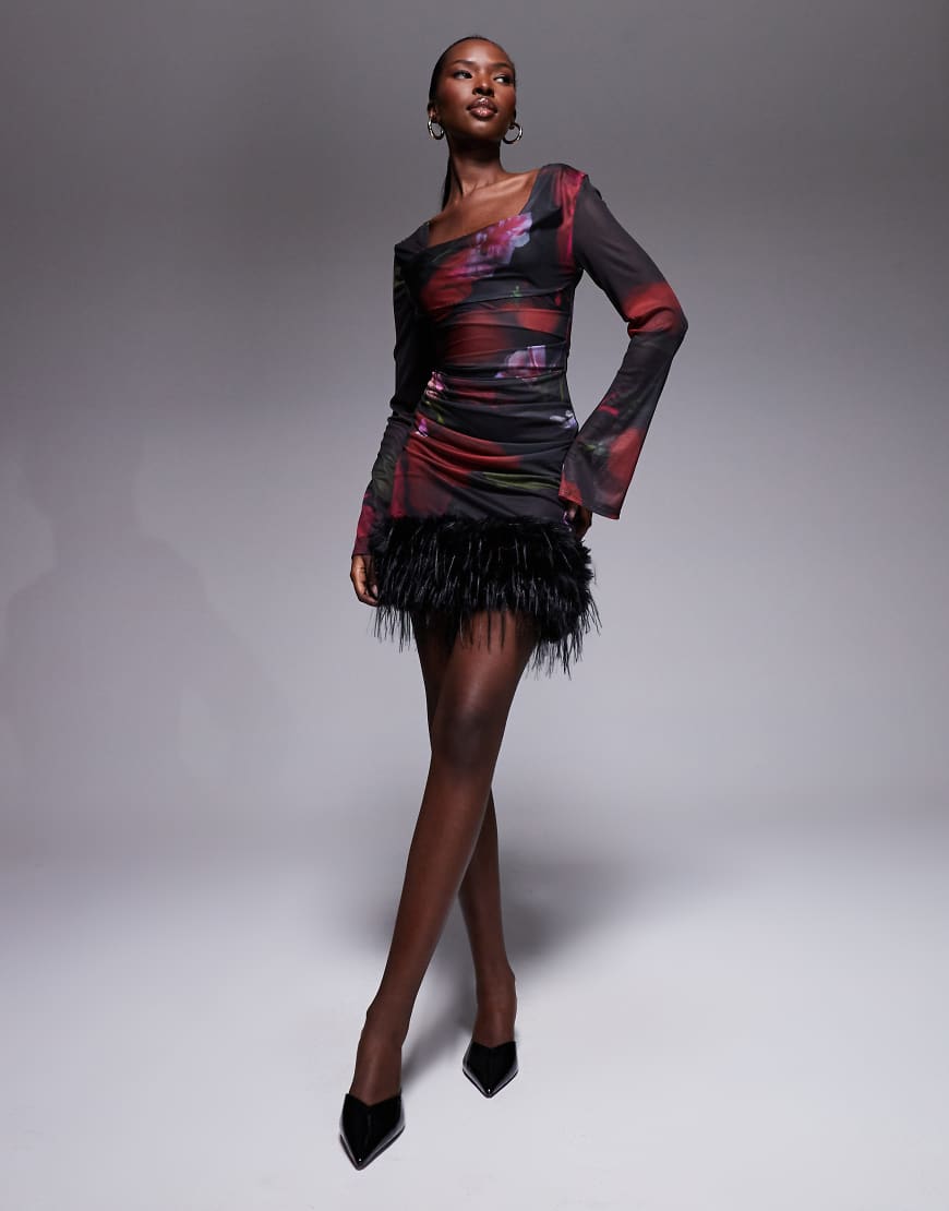 ASOS DESIGN - Langärmliges Minikleid aus Netzstoff mit eckigem Ausschnitt, Blumenmuster und Kunstpelzbesatz am Rock-Bunt von ASOS DESIGN