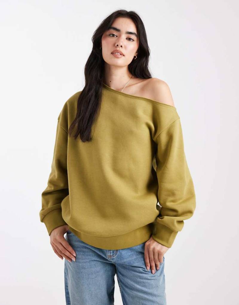 ASOS DESIGN - Schulterfreies Sweatshirt in Grün mit weicher Innenseite von ASOS DESIGN
