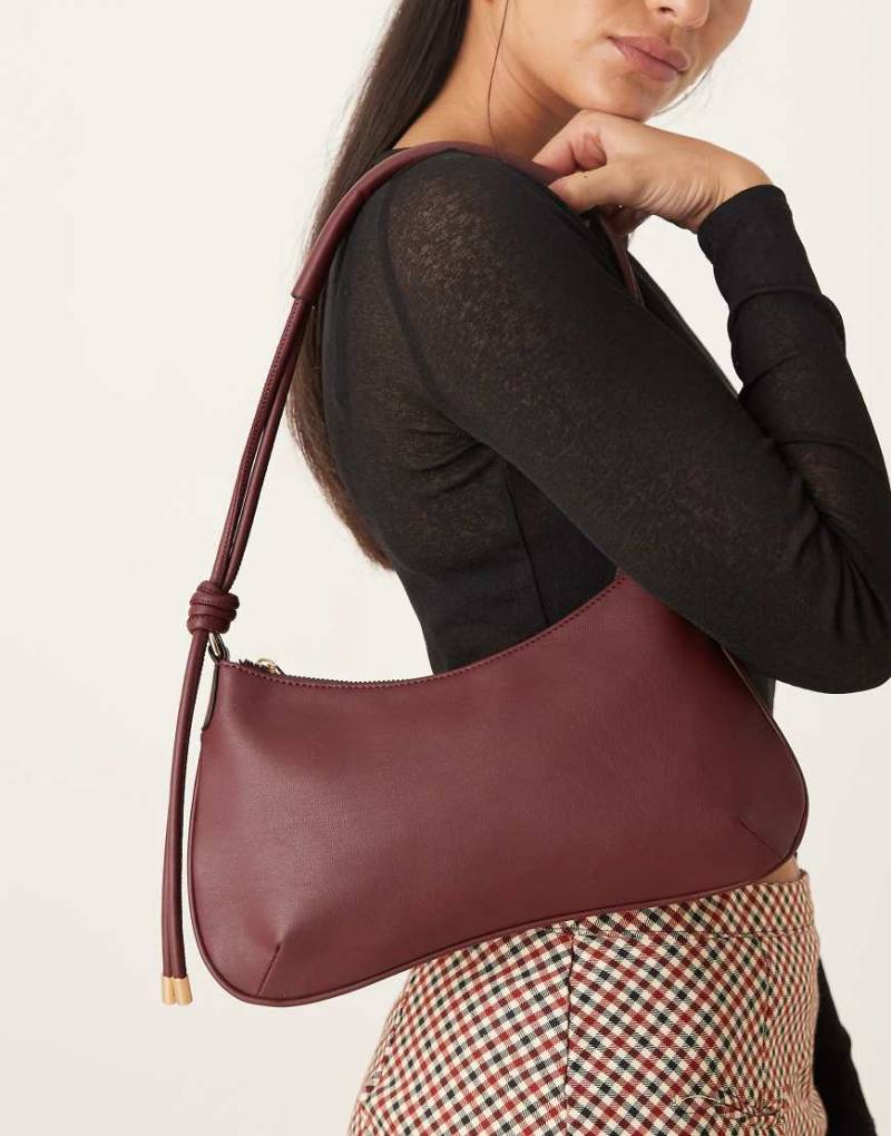 ASOS DESIGN - Schultertasche in Burgunderrot mit dünnem Henkel und Knotendetail von ASOS DESIGN