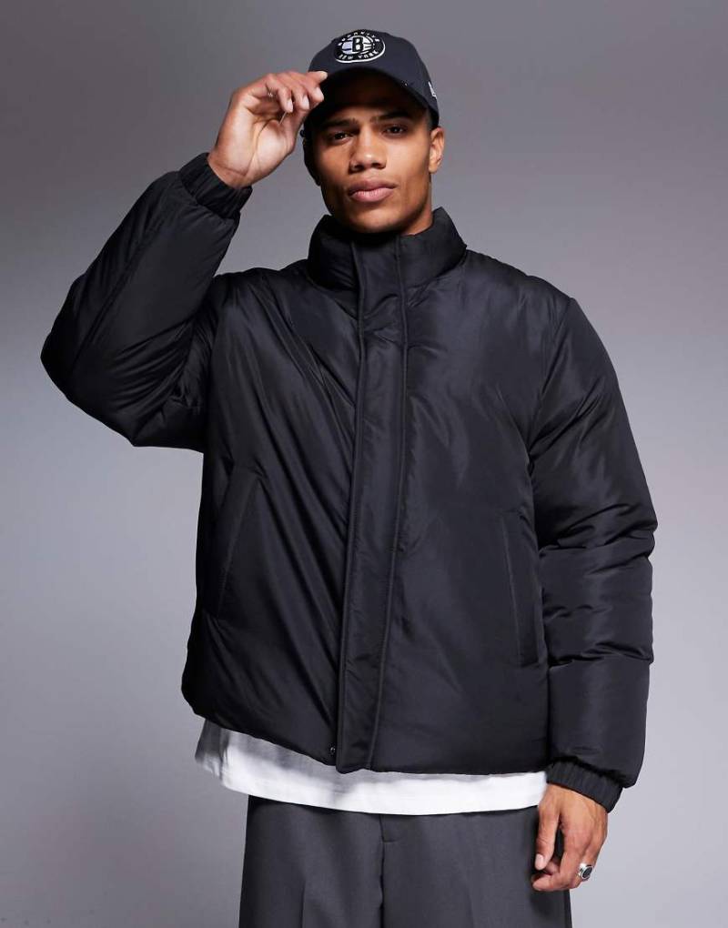 ASOS DESIGN - Schwarze Steppjacke von ASOS DESIGN