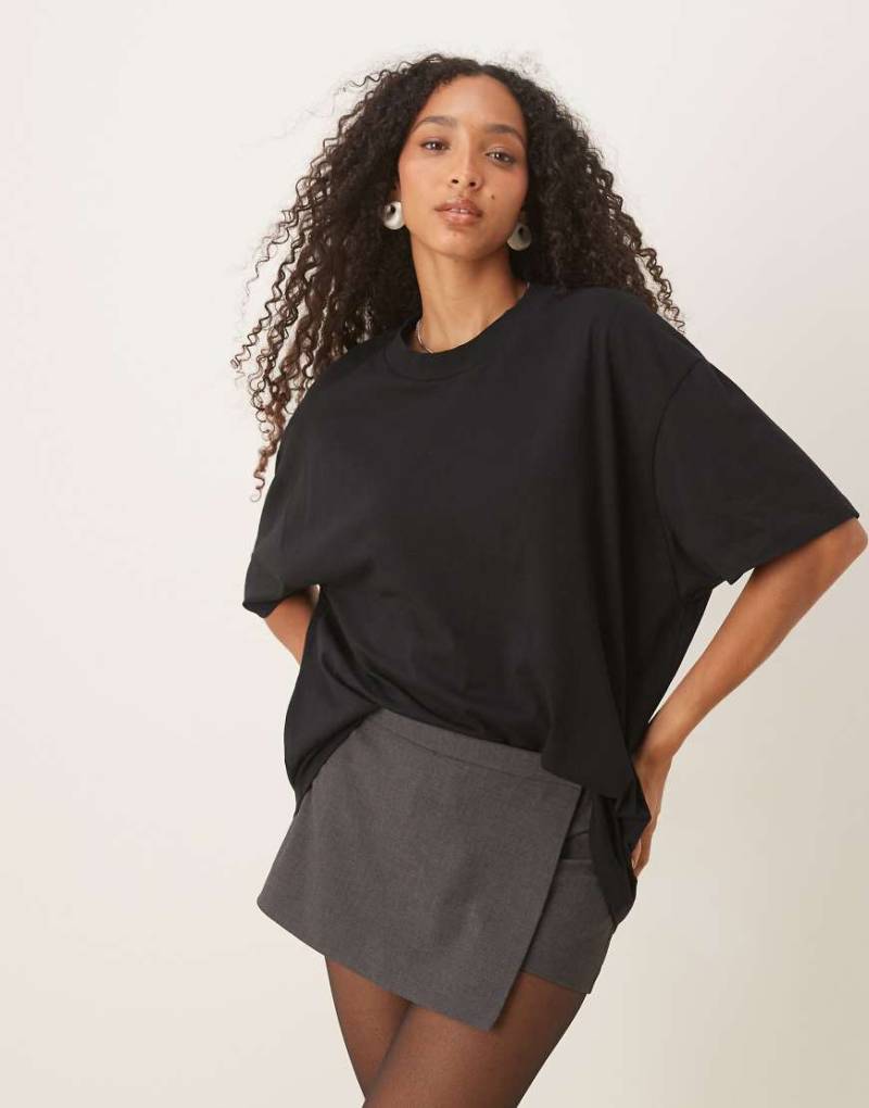 ASOS DESIGN - Schwarzes Oversize-T-Shirt von ASOS DESIGN