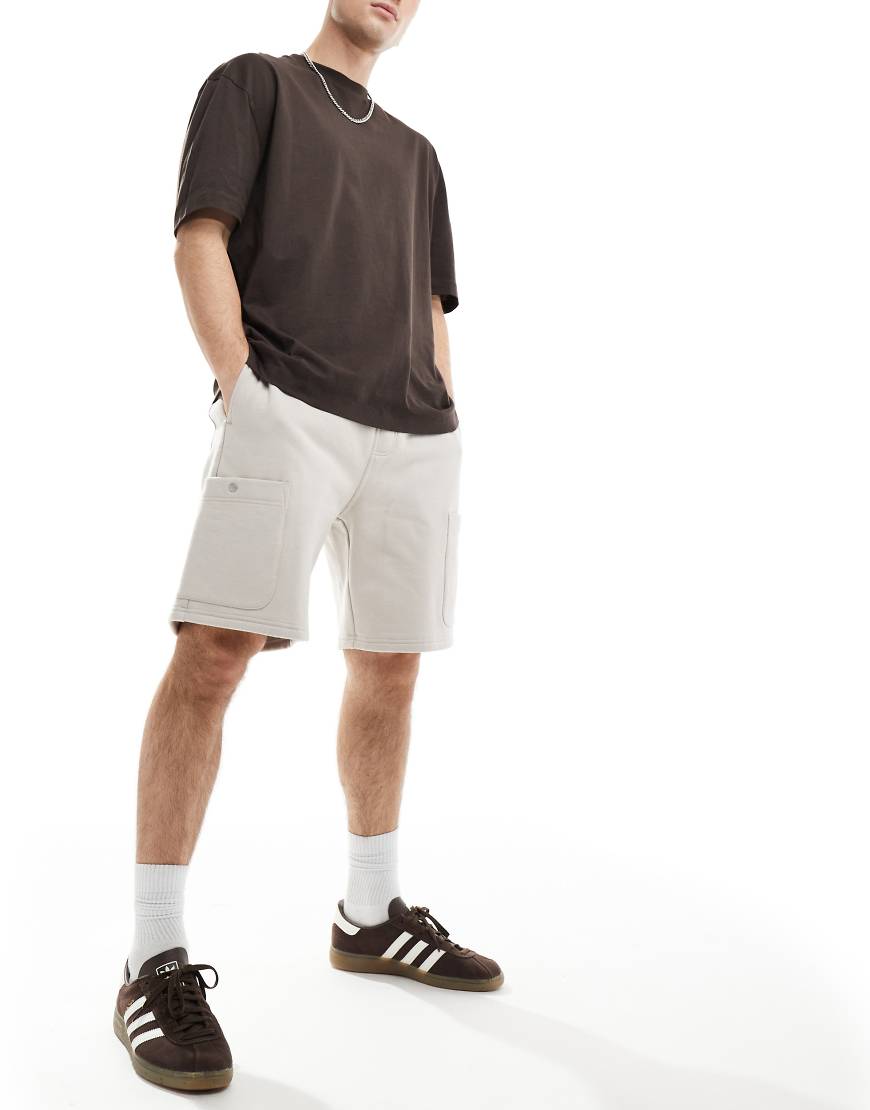 ASOS DESIGN - Schwere Cargo-Shorts in Beige-Neutral ASOS DESIGN - Schwere Cargo-Shorts in Beige-Neutral von ASOS DESIGN