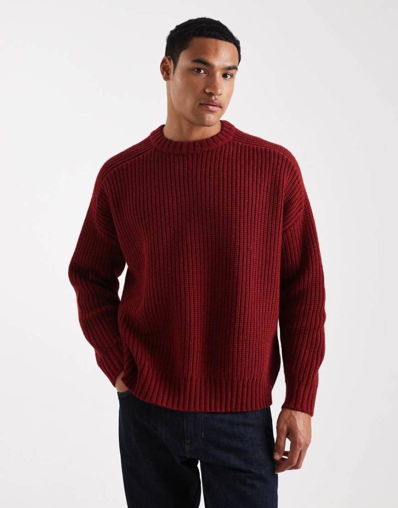 ASOS DESIGN - Schwerer Oversize-Strickpullover in Burgunderrot mit Rippenmuster und Rundhalsausschnitt von ASOS DESIGN