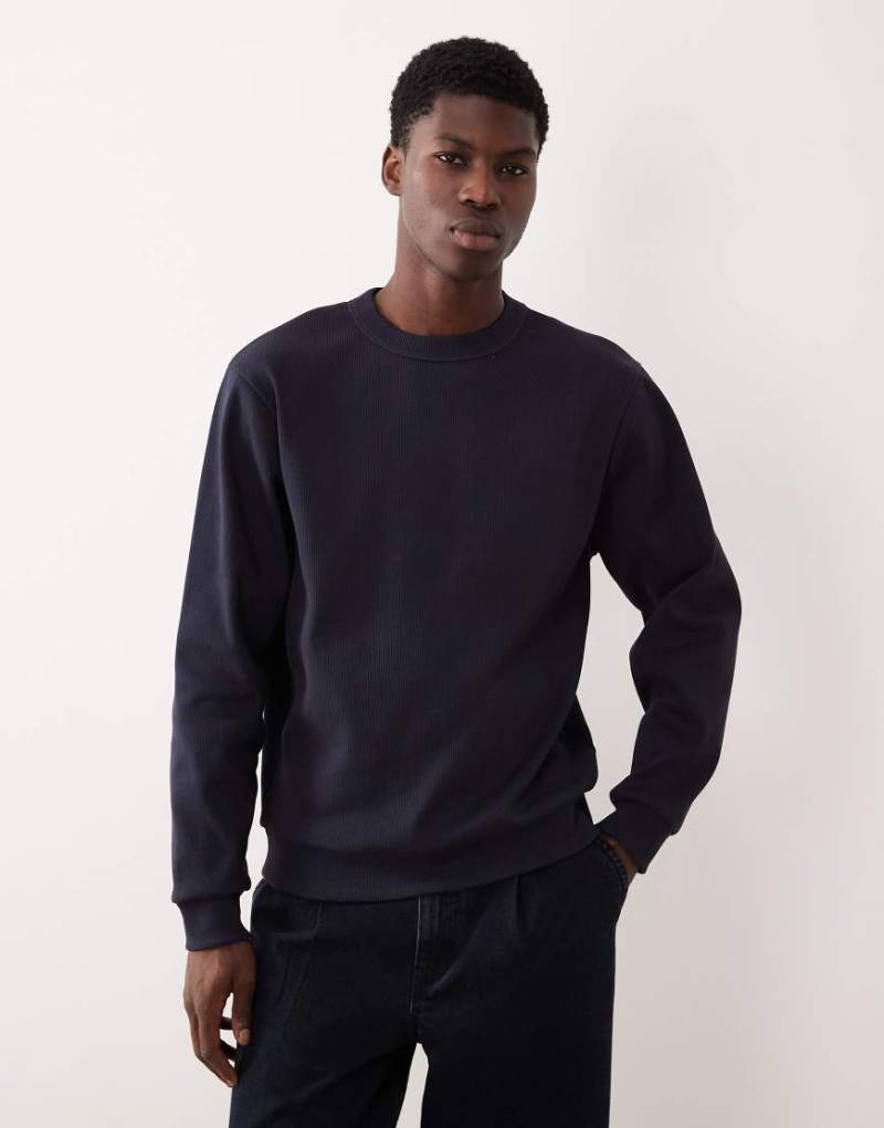 ASOS DESIGN - Schweres, geripptes Sweatshirt in Marineblau ASOS DESIGN - Schweres, geripptes Sweatshirt in Marineblau von ASOS DESIGN