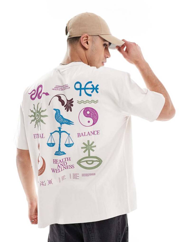 ASOS DESIGN - Schweres, kastiges Oversize-T-Shirt in verwaschenem Beige mit abstraktem Grafikprint-Neutral von ASOS DESIGN