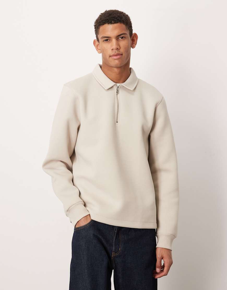 ASOS DESIGN - Schweres Oversize-Polo-Sweatshirt mit festem Saum in Neopren-Optik in Beige-Neutral von ASOS DESIGN