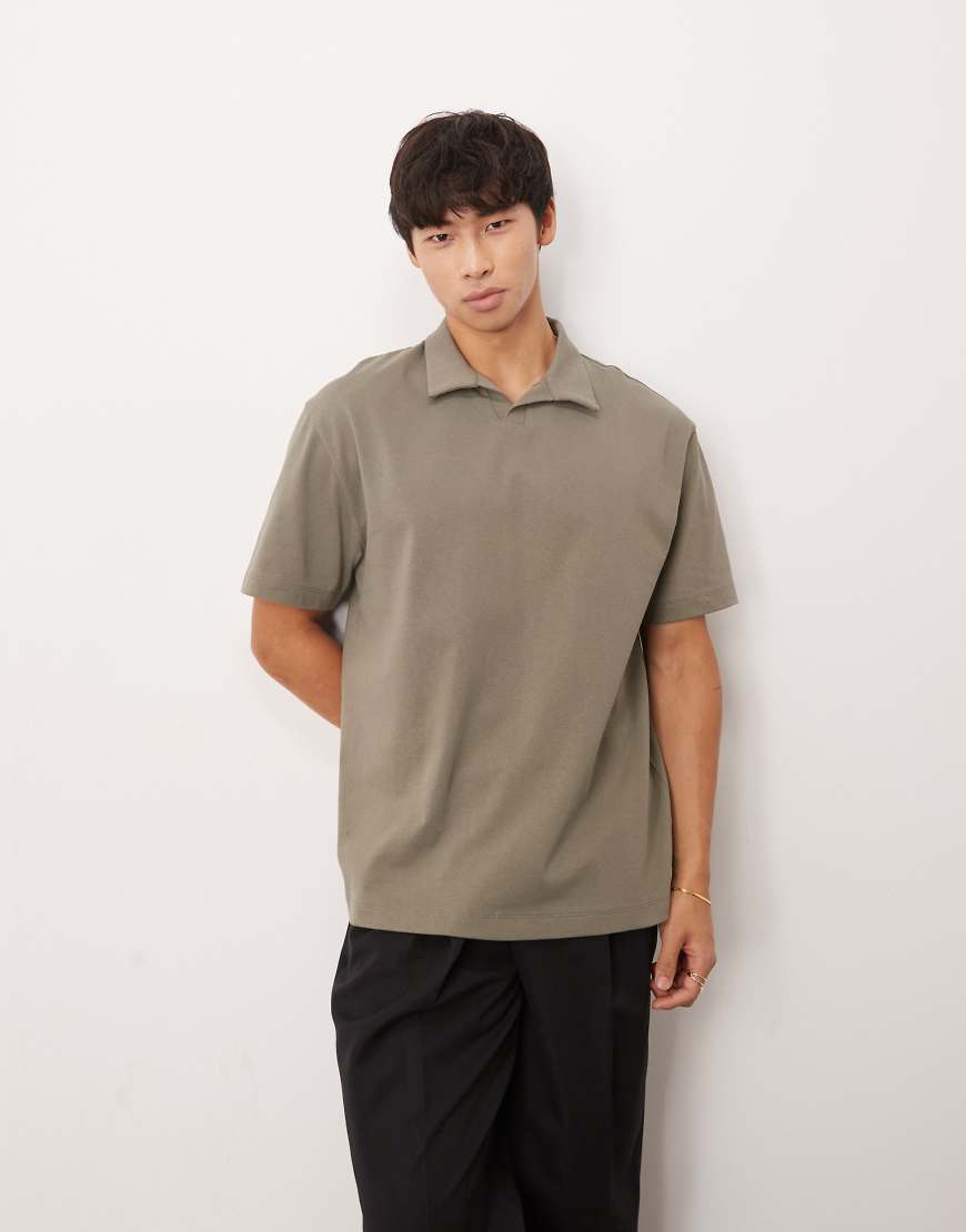 ASOS DESIGN - Schweres Relaxed Fit Polohemd in Khaki-Grün von ASOS DESIGN