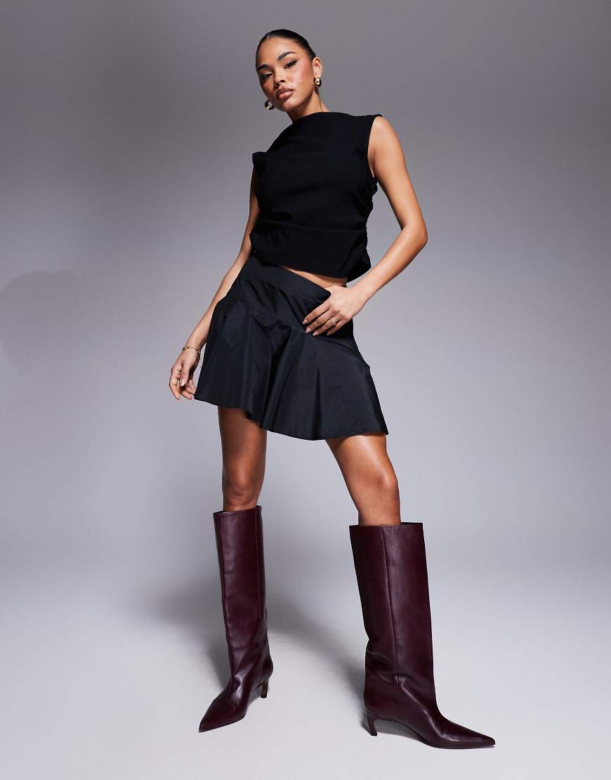 ASOS DESIGN - Schwingender Minirock aus Taft in Schwarz von ASOS DESIGN