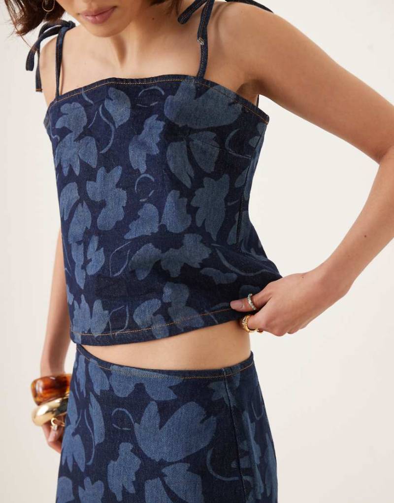 ASOS DESIGN - Sehr kurzer Jeansrock in Indigoblau mit floralem Lasermuster, Kombiteil von ASOS DESIGN