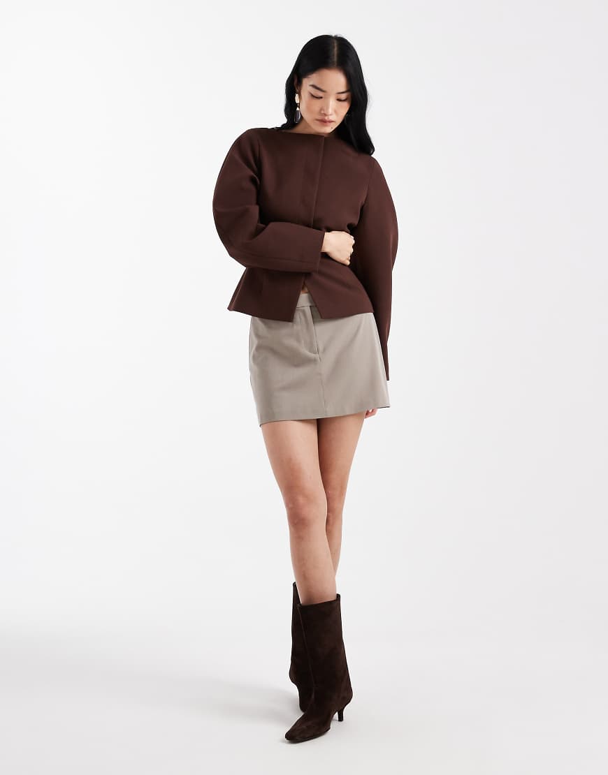 ASOS DESIGN - Sehr kurzer Minirock-Neutral von ASOS DESIGN