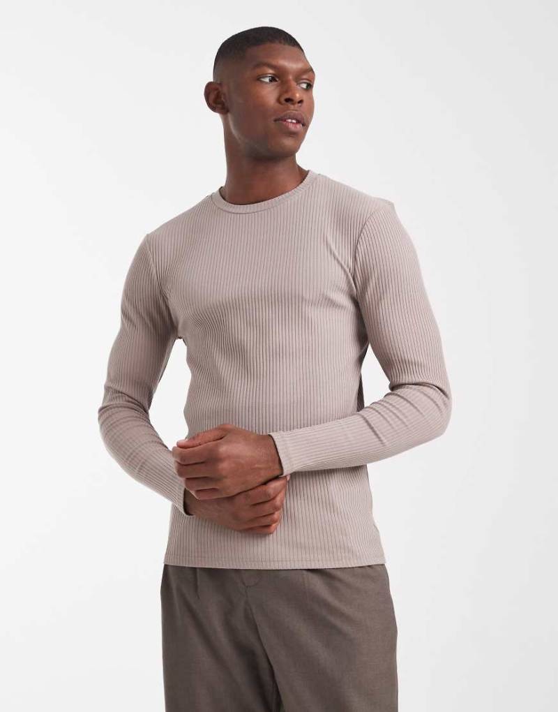 ASOS DESIGN - Sehr schweres, langärmliges Muskelshirt in Braun mit Rippstruktur-Brown ASOS DESIGN - Sehr schweres, langärmliges Muskelshirt in Braun mit Rippstruktur-Brown von ASOS DESIGN