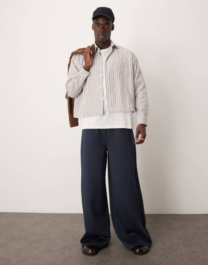ASOS DESIGN - Oversize-Trainingsjacke aus schwerem, neoprenartigem Material in Anthrazit-Grau von ASOS DESIGN