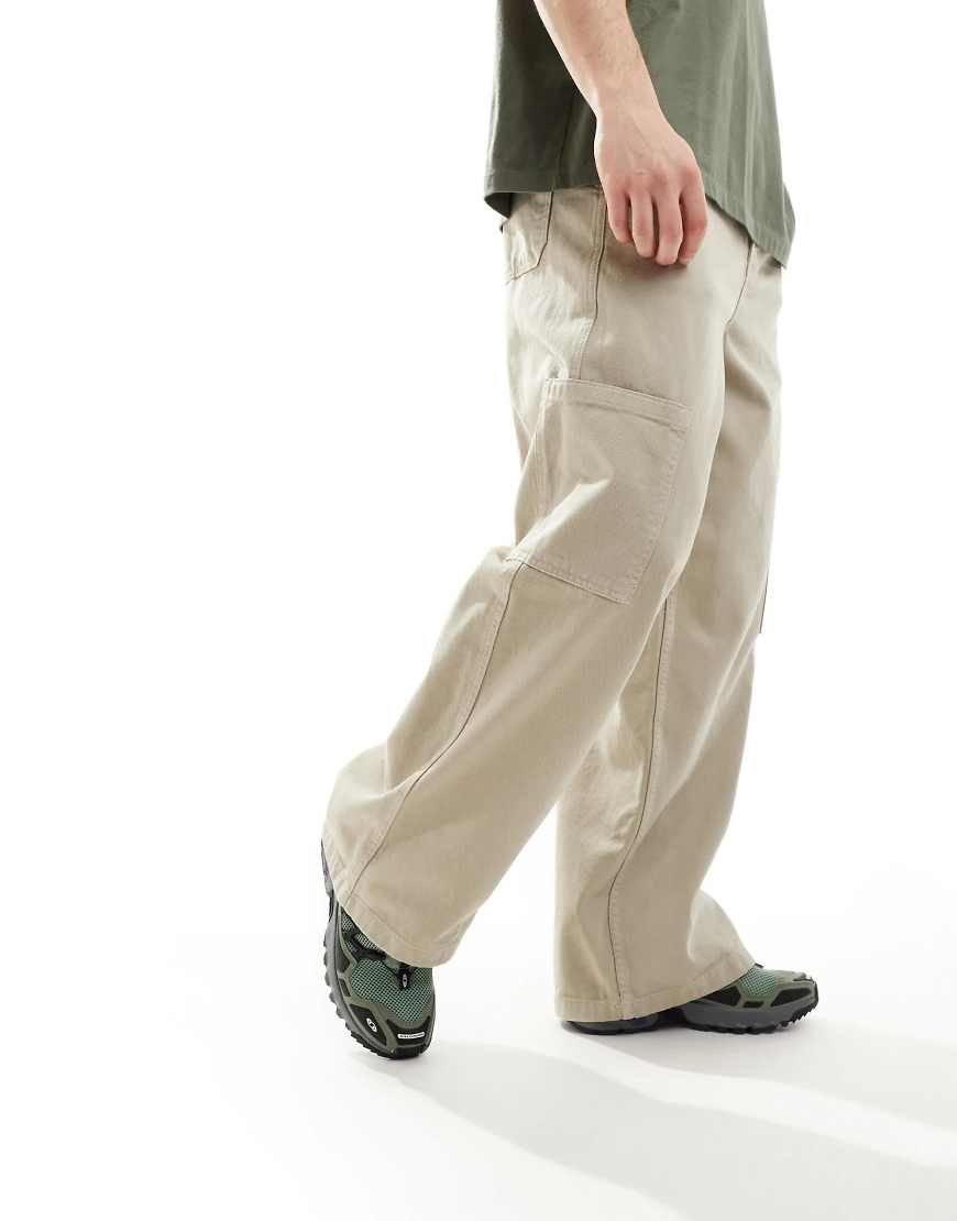 ASOS DESIGN - Sehr weite Cargohose in Beige-Grün von ASOS DESIGN