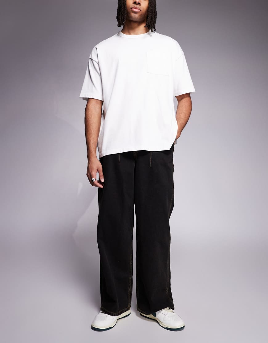 ASOS DESIGN - Sehr weite Jeans in Grau mit Abnähern ASOS DESIGN - Sehr weite Jeans in Grau mit Abnähern von ASOS DESIGN