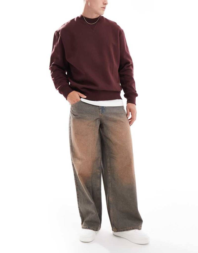 ASOS DESIGN - Sehr weite Jeans mit rosa Farbstich von ASOS DESIGN