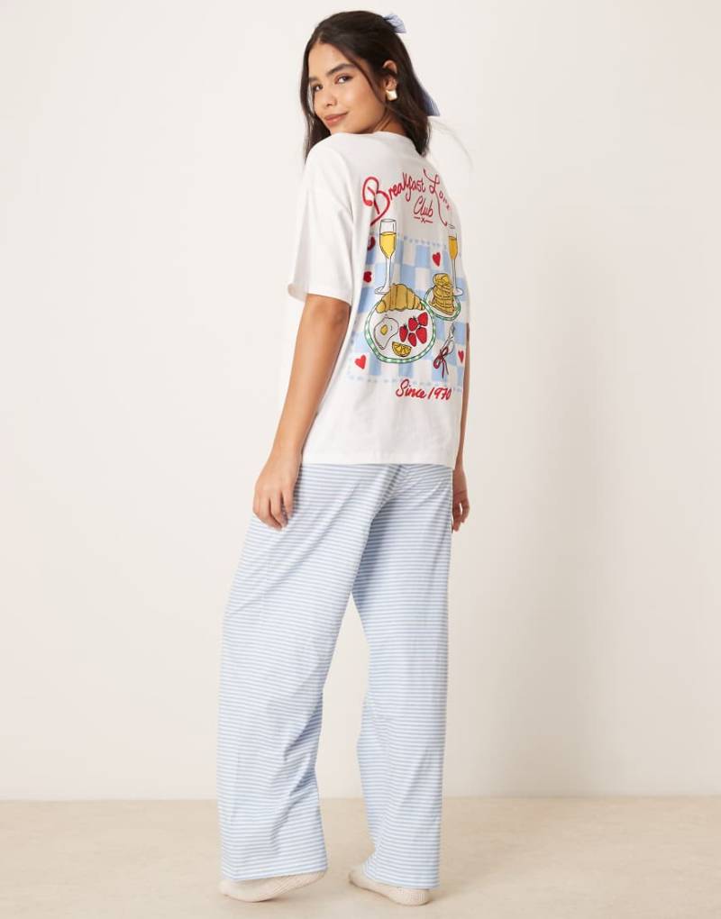 ASOS DESIGN - Set aus Oversize-T-Shirt und Hose mit weitem Bein und „Breakfast Lovers"-Print-Weiß von ASOS DESIGN