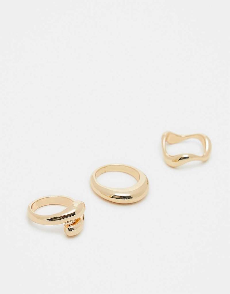 ASOS DESIGN - Set mit 3 goldfarbenen Ringen mit verschiedenen minimalistischen Designs von ASOS DESIGN
