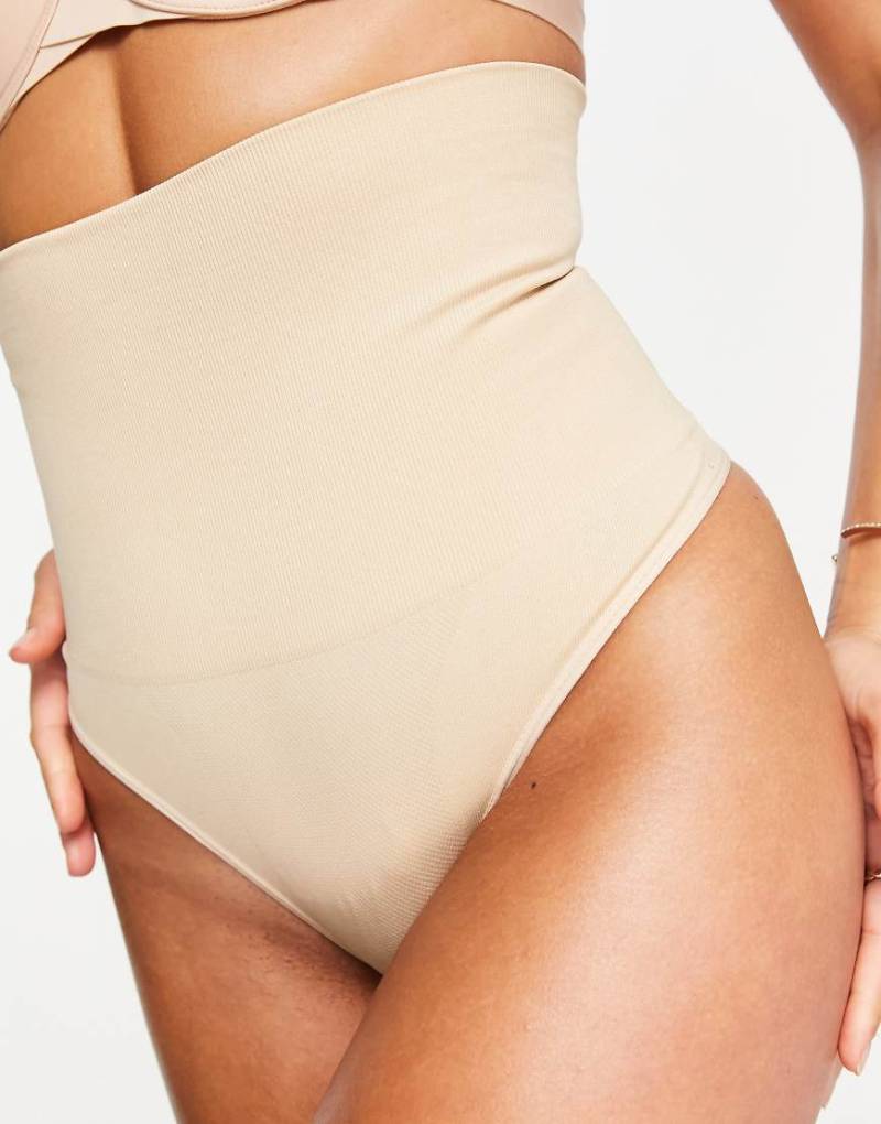 ASOS DESIGN - Shaping Control - Formender Tanga in Beige-Neutral von ASOS DESIGN