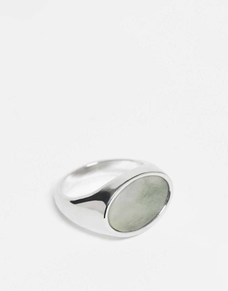 ASOS DESIGN - Siegelring in polierter Silberoptik mit ovalem Jade-Halbedelstein in Blau von ASOS DESIGN