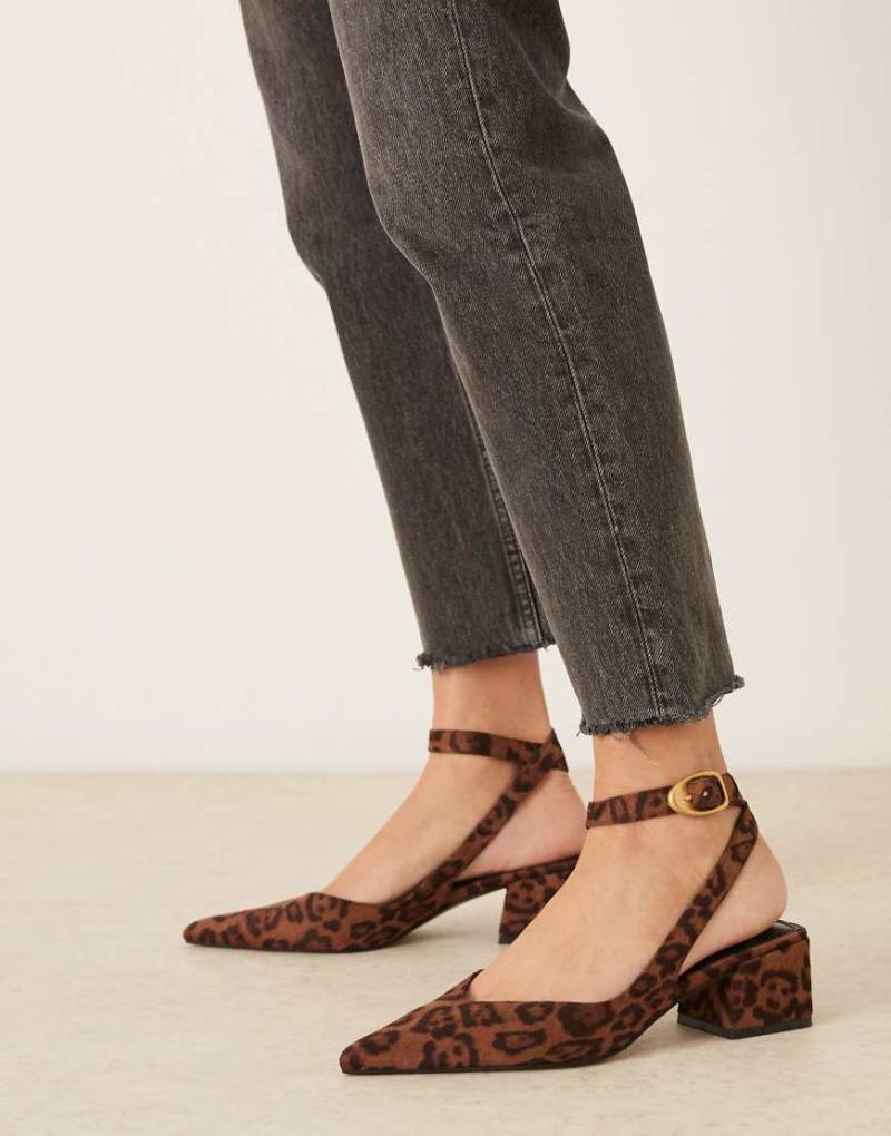 ASOS DESIGN - Sienna - Schuhe aus Wildlederimitat in Leopardenmuster mit mittelhohem Blockabsatz-Bunt von ASOS DESIGN