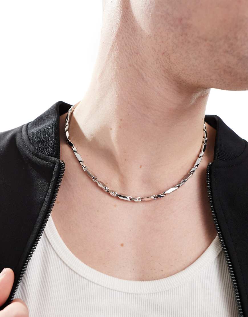 ASOS DESIGN - Silberfarbene Halskette mit eckigen Kettengliedern von ASOS DESIGN