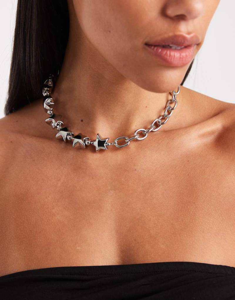 ASOS DESIGN - Silberfarbene Halskette mit dicken Sternchen von ASOS DESIGN