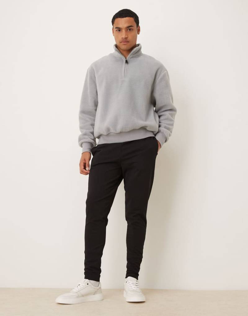 ASOS DESIGN - Skinny-Fit-Jogginghose in Schwarz von ASOS DESIGN