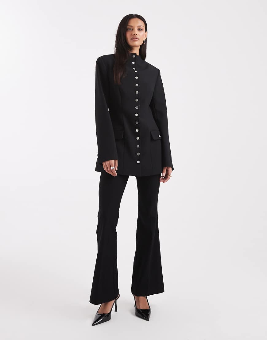 ASOS DESIGN - Slim-Fit-Blazer in Schwarz mit Knöpfen von ASOS DESIGN