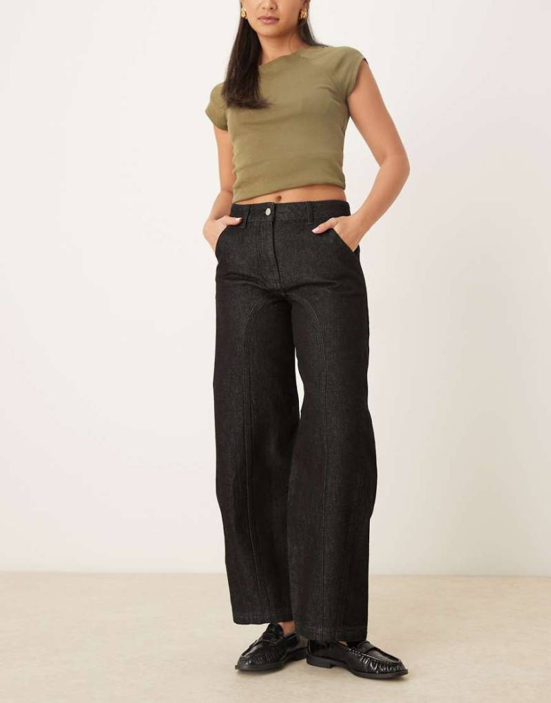 ASOS DESIGN - Slim-Jeans in Schwarz-Ecru mit Ziernaht und abgerundetem Beinschnitt-Blau von ASOS DESIGN