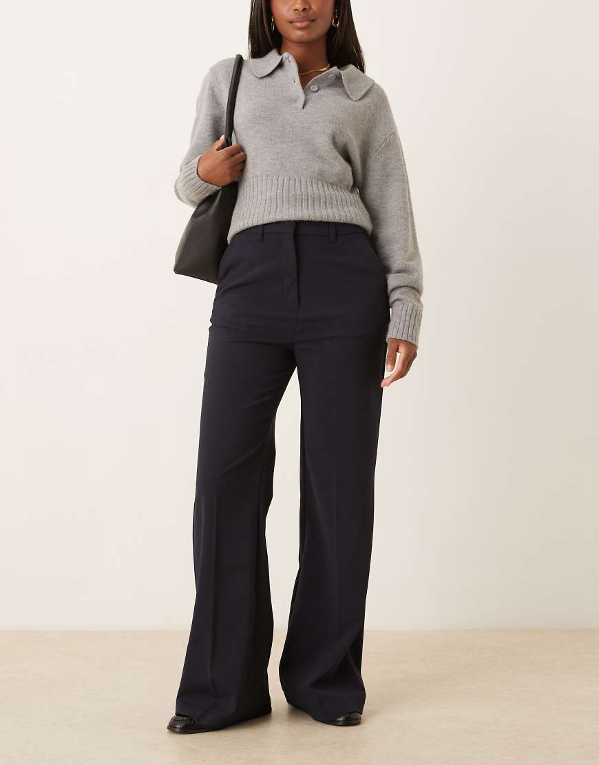 ASOS DESIGN - Snatch - Elegante Schlaghose in Marineblau-Grau von ASOS DESIGN