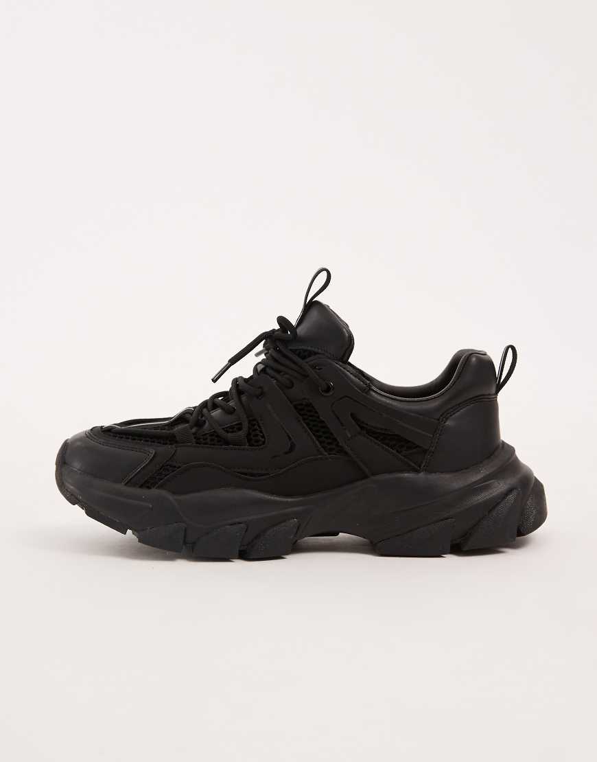 ASOS DESIGN - Sneaker in Schwarz mit dicker Sohle von ASOS DESIGN