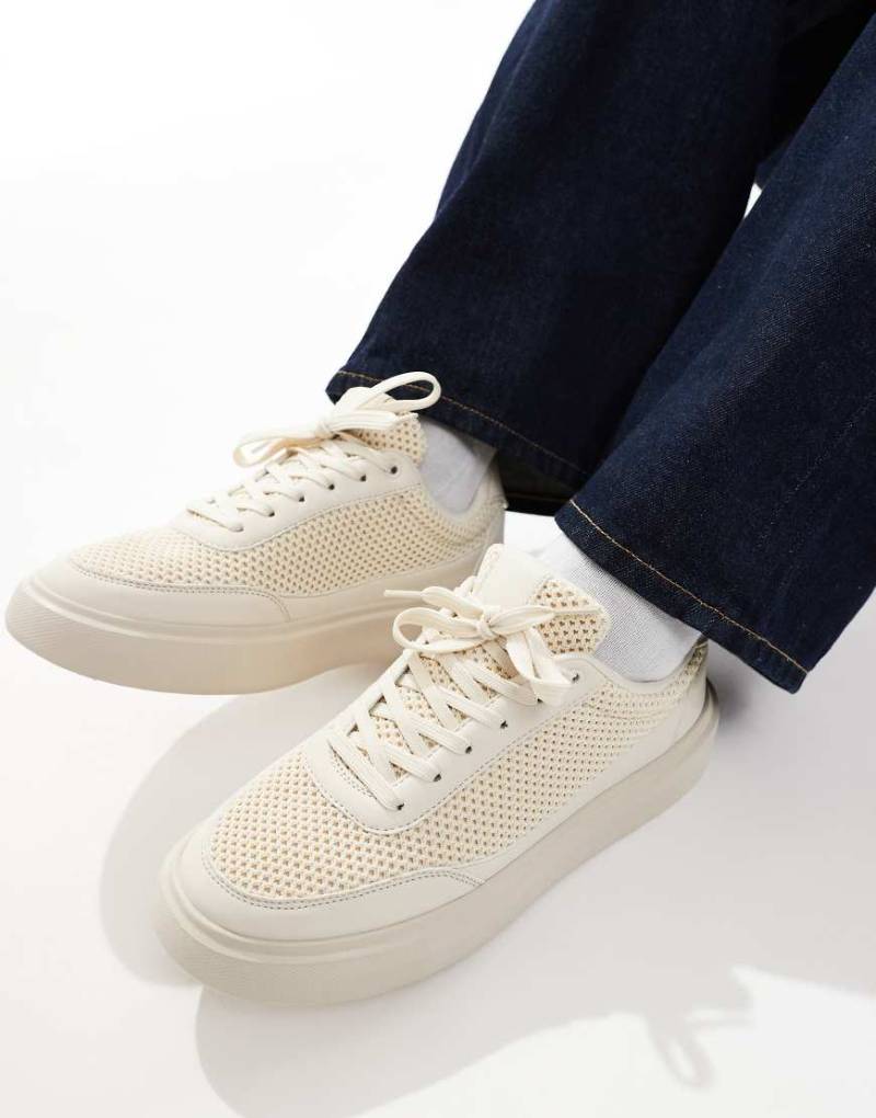 ASOS DESIGN - Sneaker zum Schnüren aus Netzstoff in Steinbeige-Neutral von ASOS DESIGN