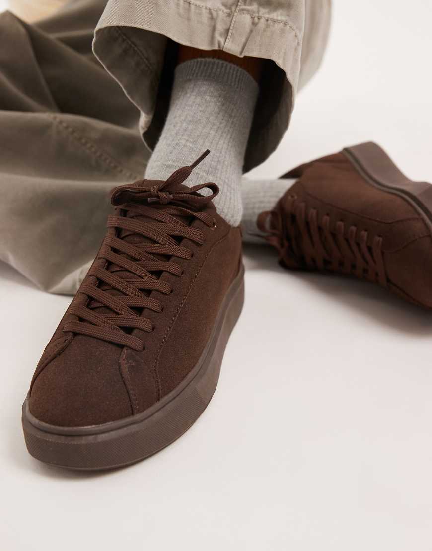 ASOS DESIGN - Sneaker zum Schnüren in Brown Drench von ASOS DESIGN