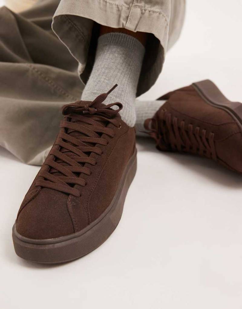 ASOS DESIGN - Sneaker zum Schnüren in Brown Drench von ASOS DESIGN